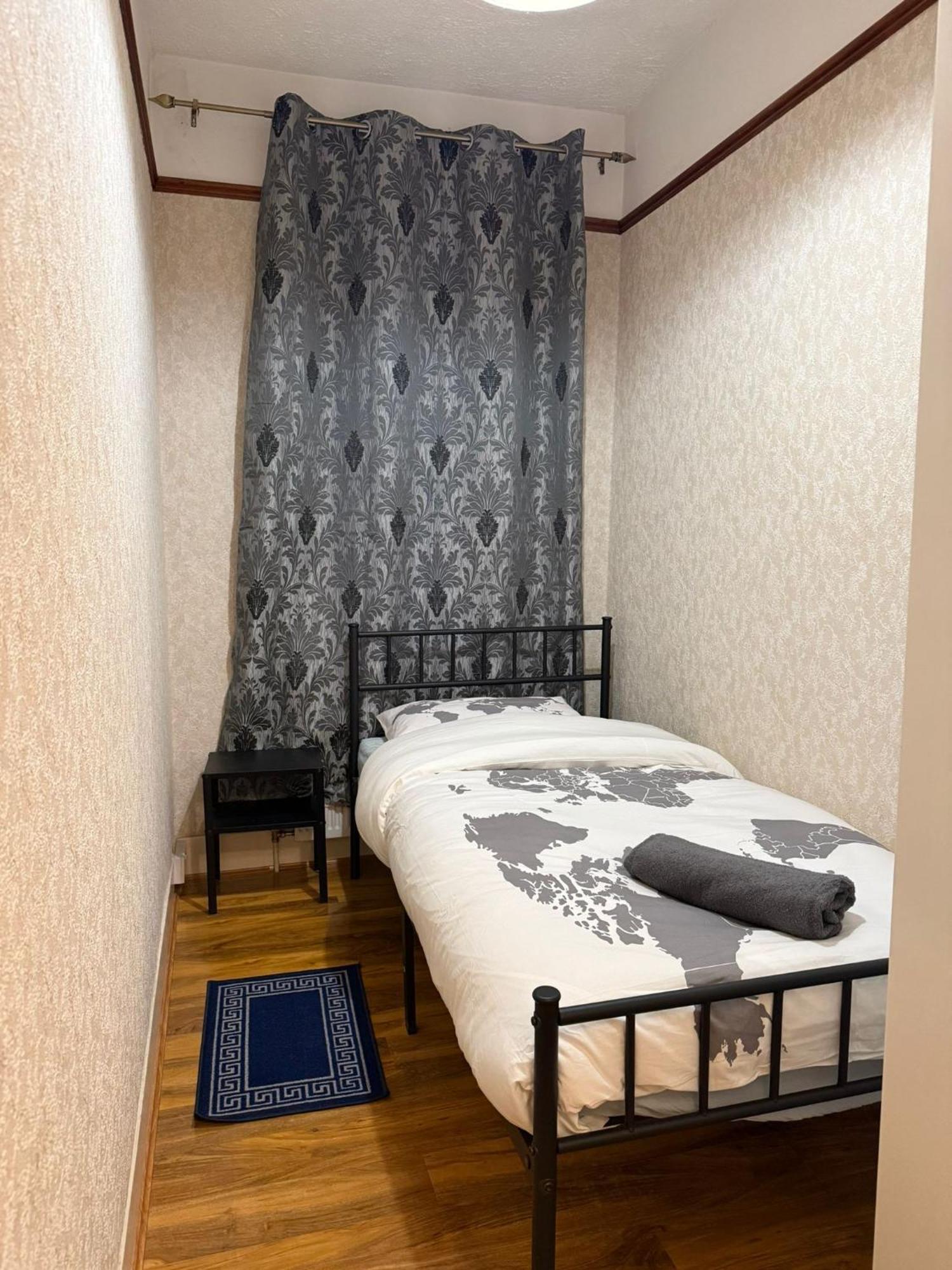 Baraka Altmore Homestay London
